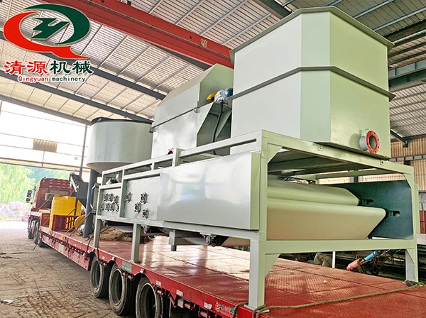 發(fā)往青?？蛻?hù)轉(zhuǎn)鼓濃縮脫水一體機(jī)砂水分離器